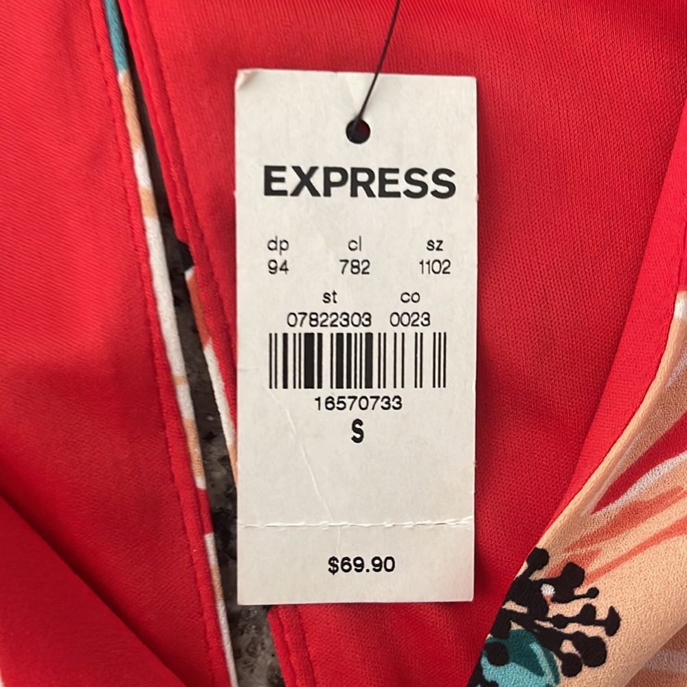 Perfect transitional dress. Beautiful long sleeve flowy dress. S-Small - Picture 6 of 7